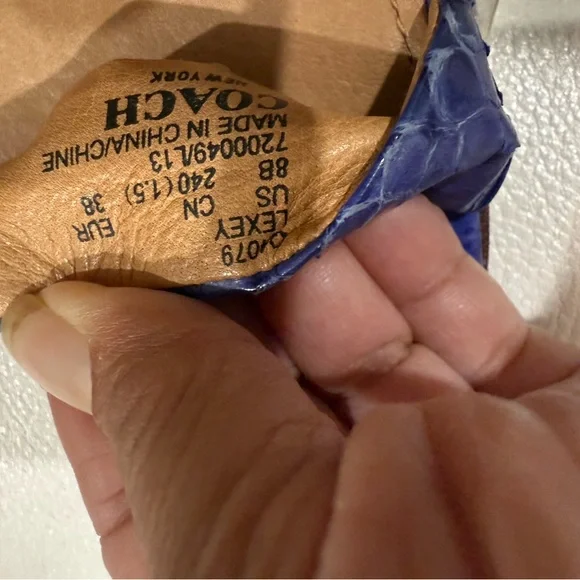 Women’s Coach lexey Blue cobalt Leather Sandals. - Picture 15 of 15